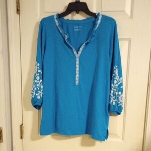 Talbots Teal Top with White Embroidery